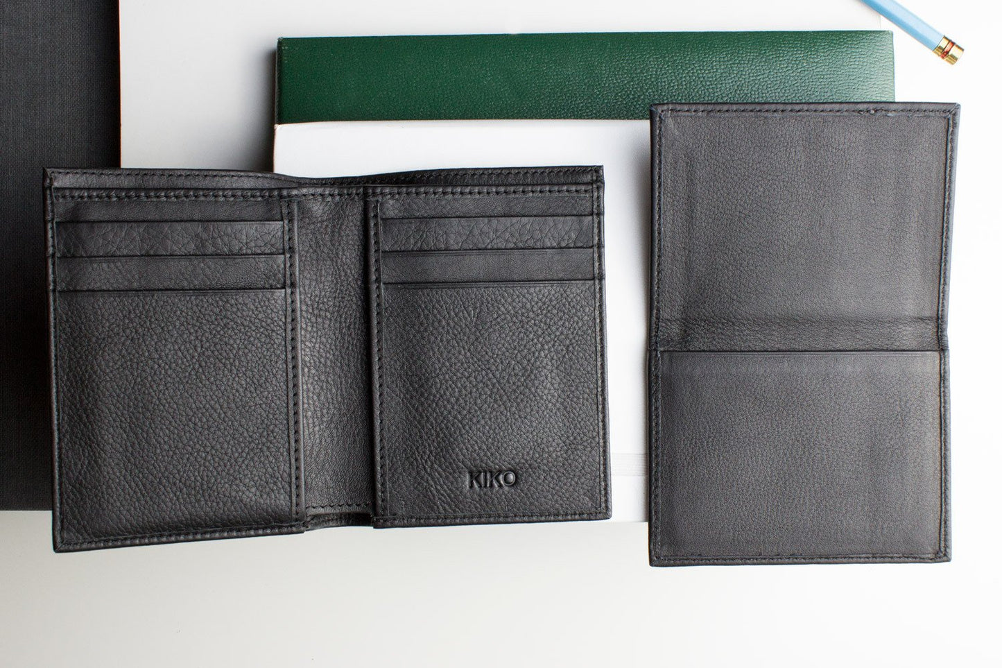 Cowhide Leather Slimfold Passcase Wallet